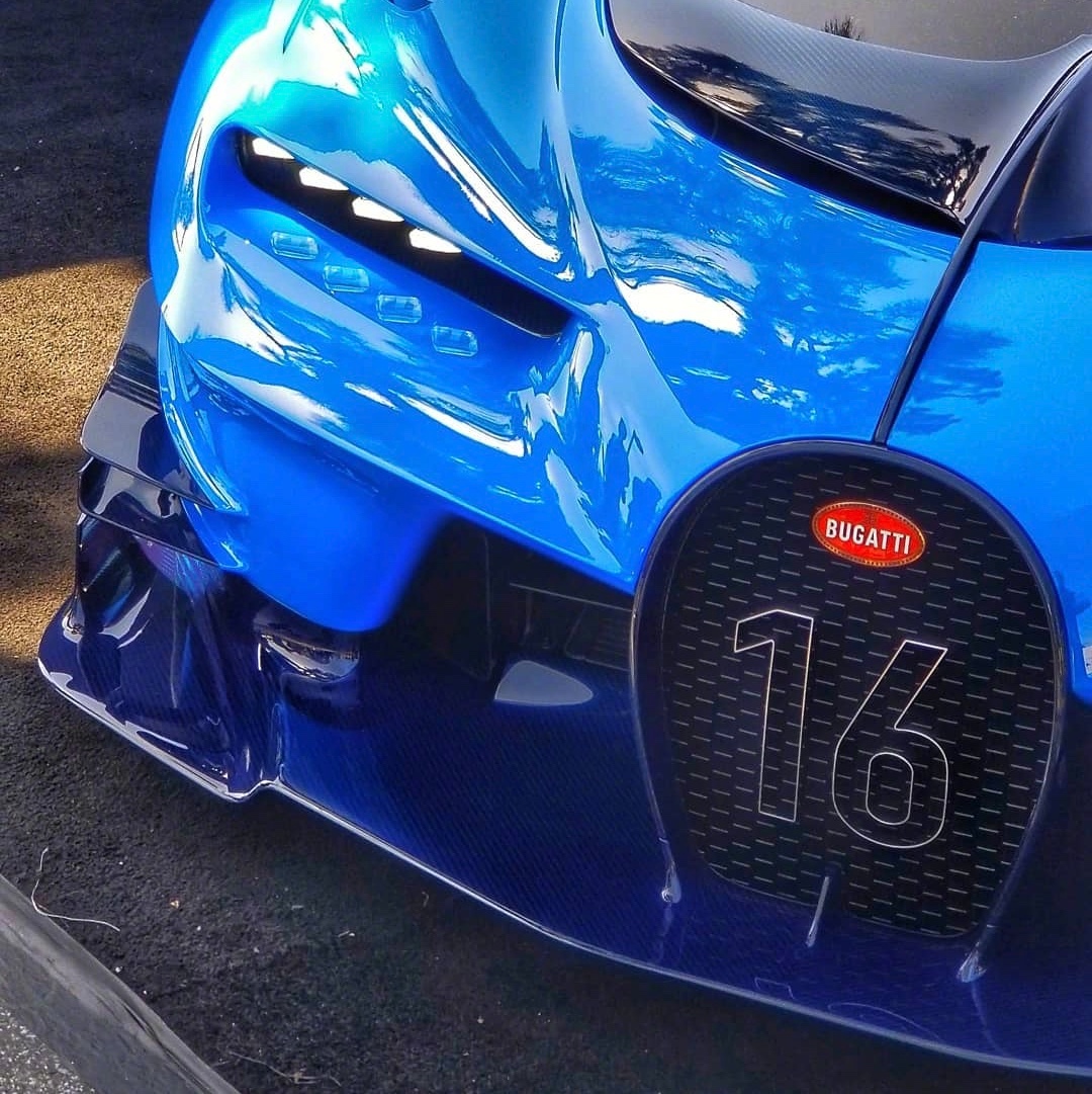 布加迪vision gran turismo,一枚超级霸王龙,这藐视一切的眼神!