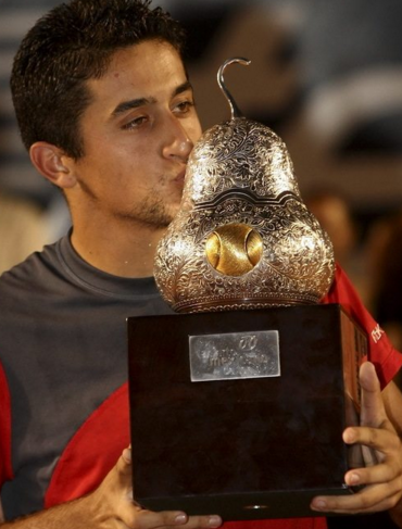 盘点体坛那些奇葩奖杯