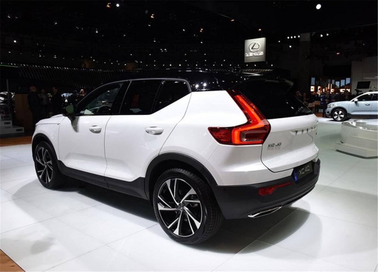 欧系豪华品牌新车型,跟领克01同平台,看腻了bba后的首选车型