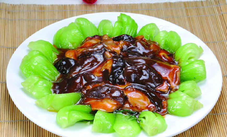 一汆二烫三扒,香菇扒油菜看似简单,却有很多小诀窍,非学不可