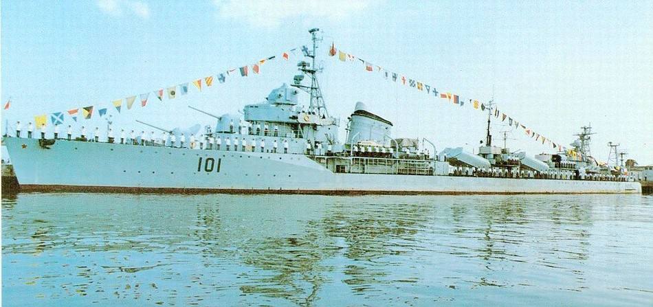 人民海军早期的艰苦奋斗|青岛港|淡水|美舰_新浪新闻