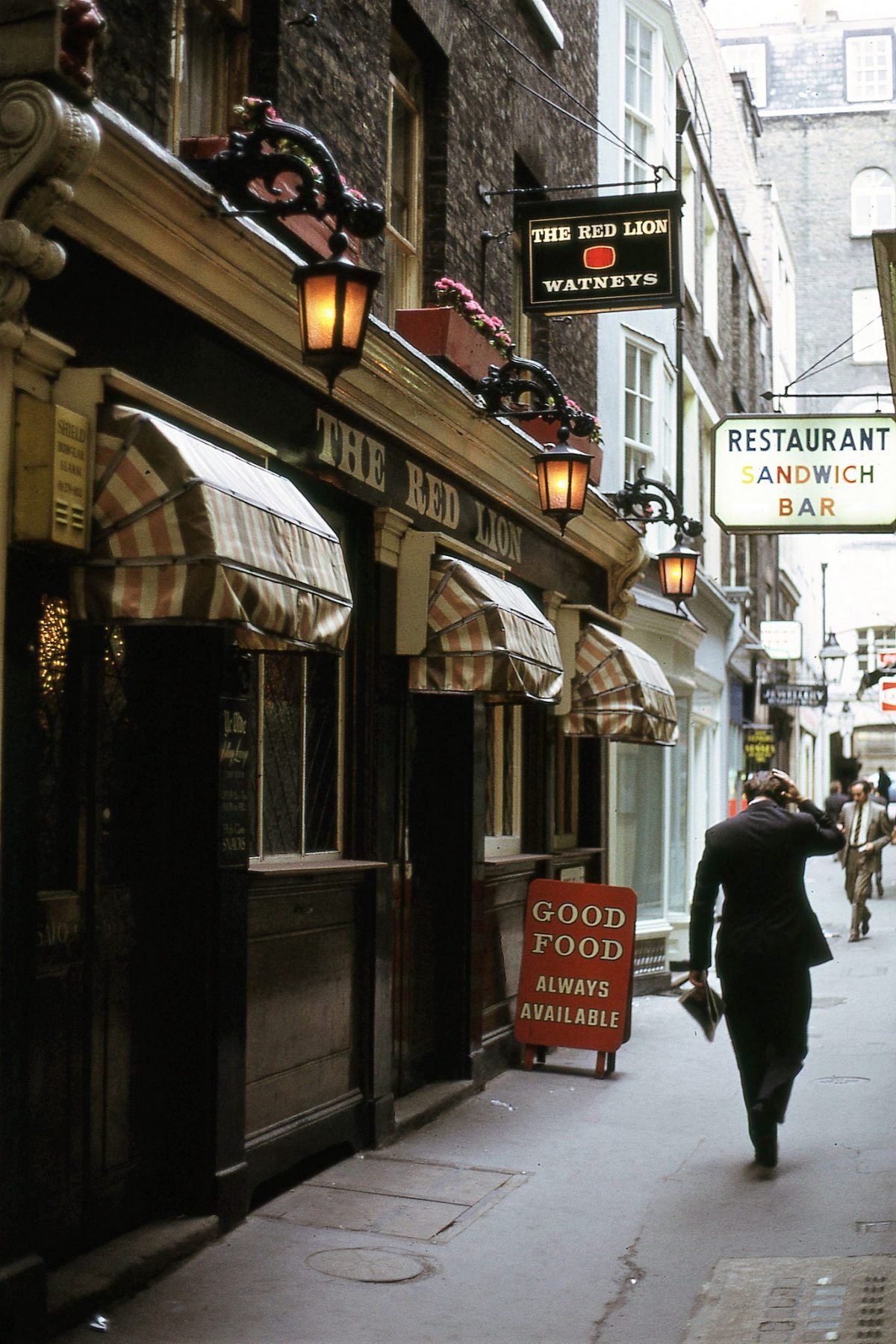 七十年代的伦敦酒吧