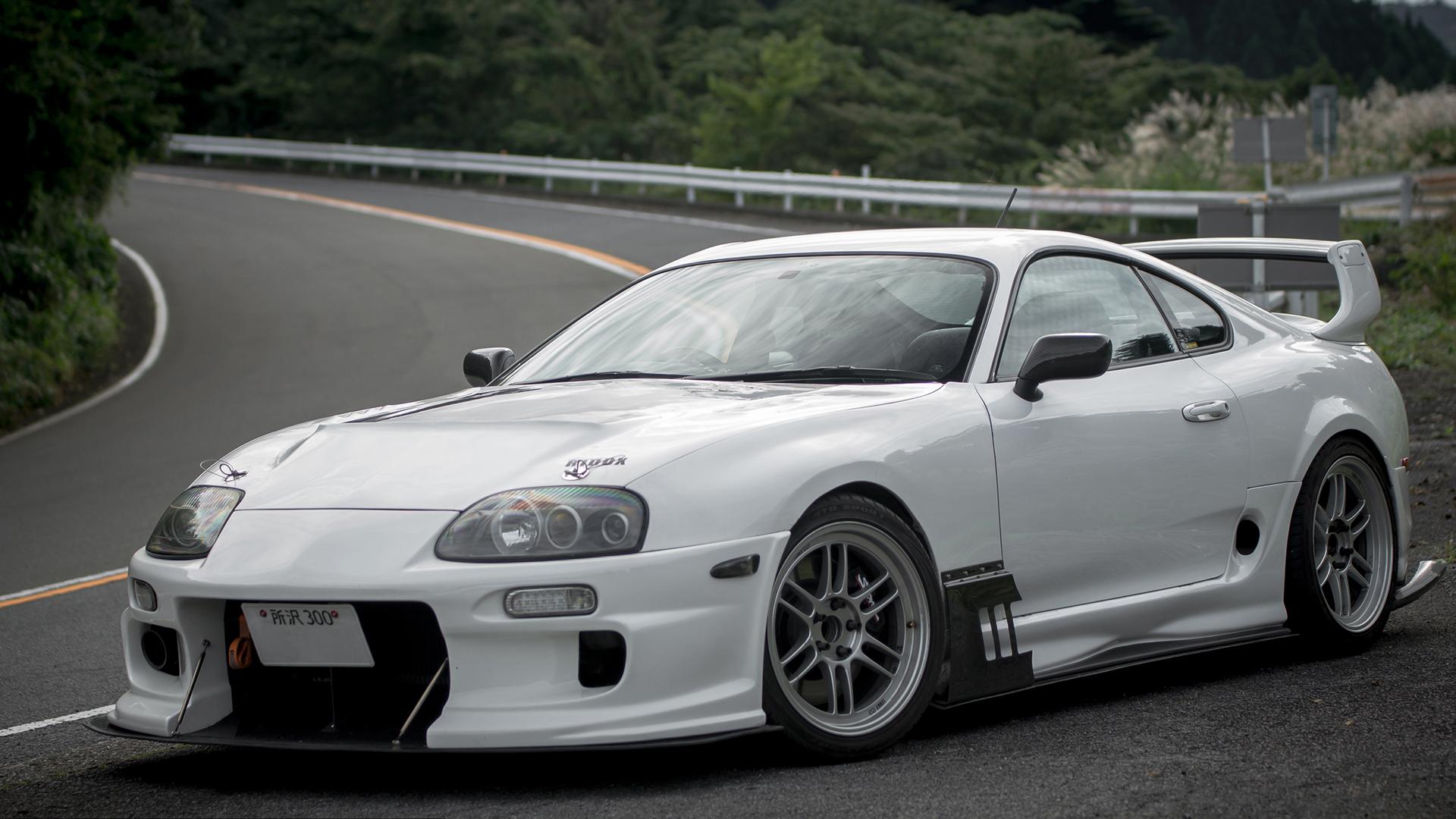 这部马自达跑车比保时捷还性感,骚紫色的rx-7你能接受吗?