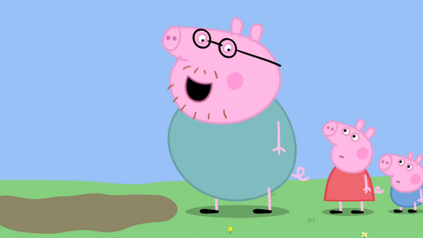 小猪佩奇和弟弟乔治陪爸爸练习跳泥坑
