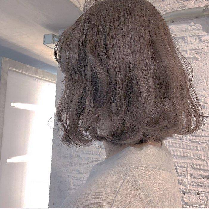 内扣短发发型才是流行中经久不衰的发型