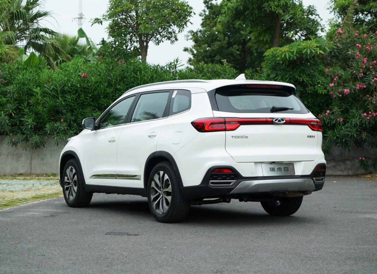 国产车少有的精品,10万元级别的大7座suv,空间大到没朋友