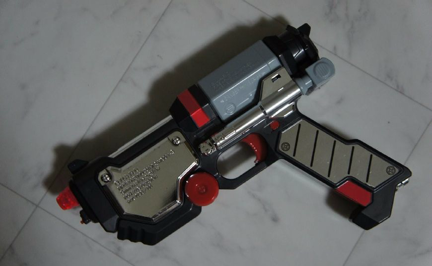 全新的战斗盖亚奥特曼里的xig队的其他武器装备