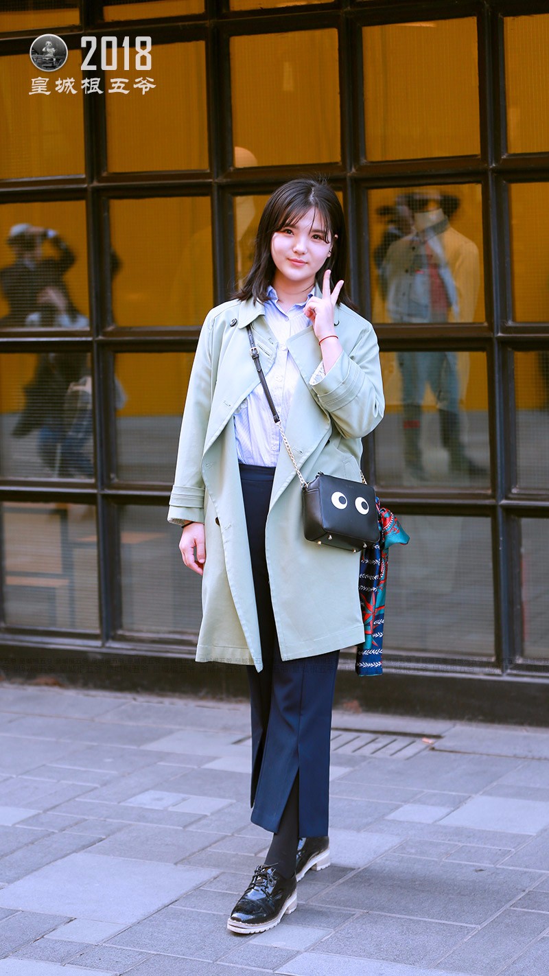 三里屯漂亮女孩真多,个个身材好到爆,时尚又大气|三里屯|女人|内搭