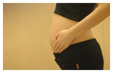 饭后,孕妇总觉得肚子很硬,胀得很大。其中大局