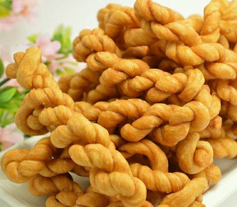 几分钟教你学会咸香酥脆的小麻花,在家炸出当零食!