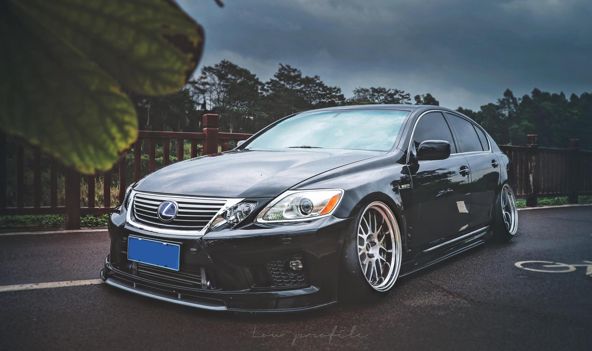 雷克萨斯gs300改装低趴姿态这绝对是内外兼修的顶级作品