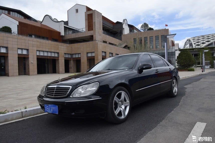 当年售价百万堪称大佬最爱豪车 霸气外形令宝马,奥迪完全没得比