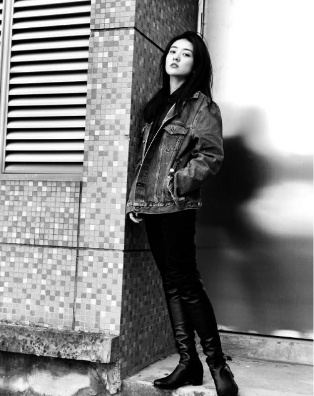 《双世宠妃》里的梁洁私服没爆了!行走的穿衣达人,美的让人心动