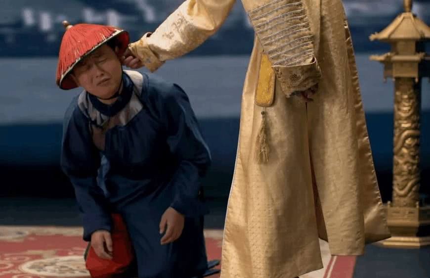 中国最后一位太监,因晚上伺候婉容太辛苦,专门在鞋里放了这东西