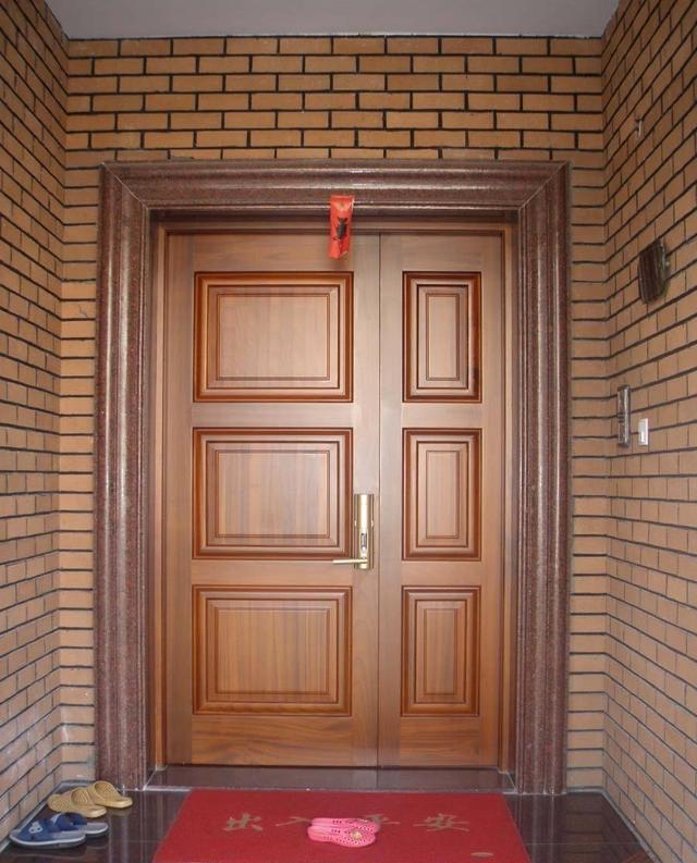 家大门别这样装修,有钱人看一眼就懂,家里住不富都是这些原因