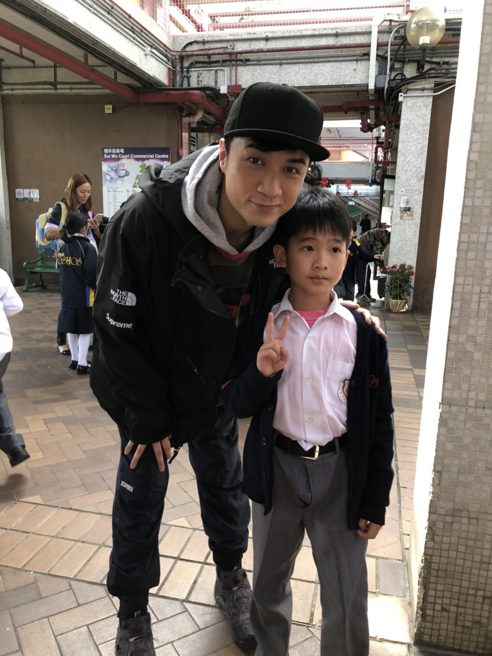 古巨基为演唱会拍摄"童年版"特辑 回忆儿时与奶奶的美好时光