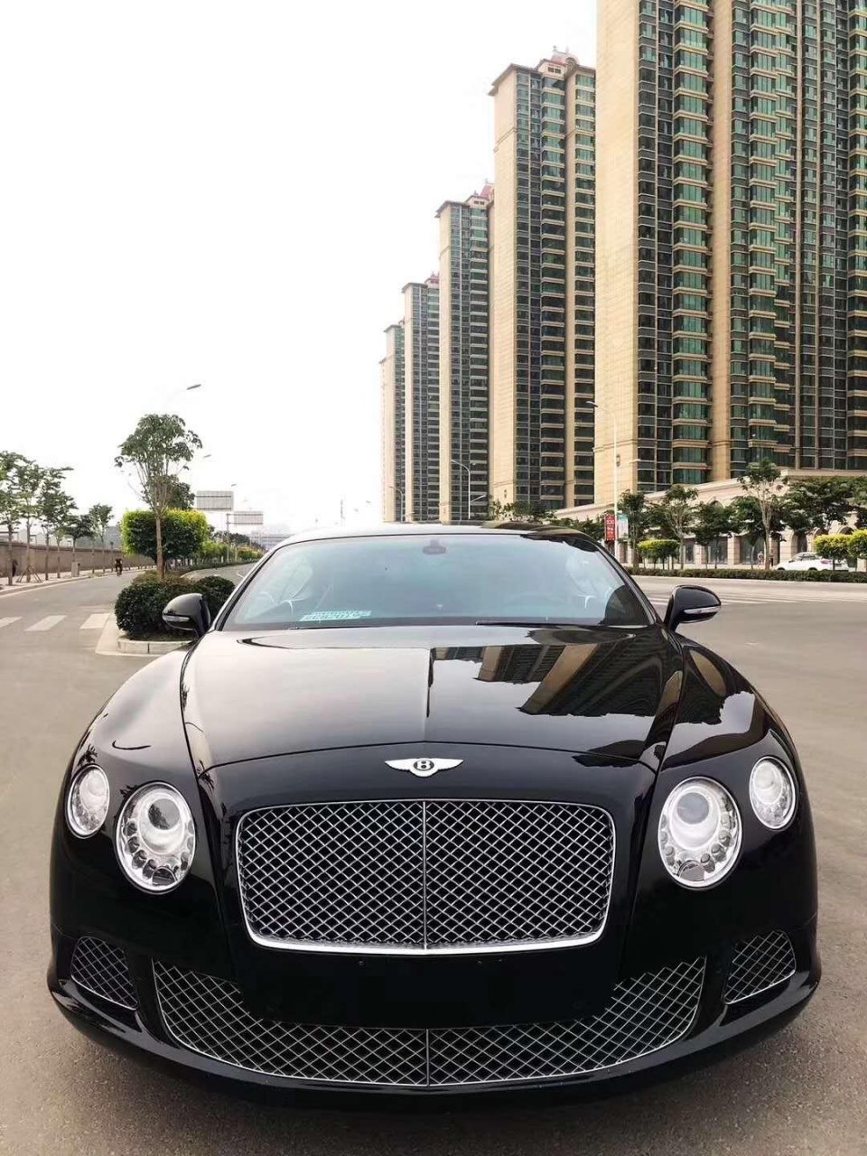 花68万买入一辆进口宾利欧陆,试驾完后车主说出了这话