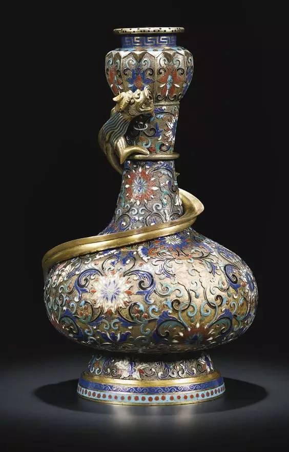 南京市博物馆镇馆之宝之一梅瓶三