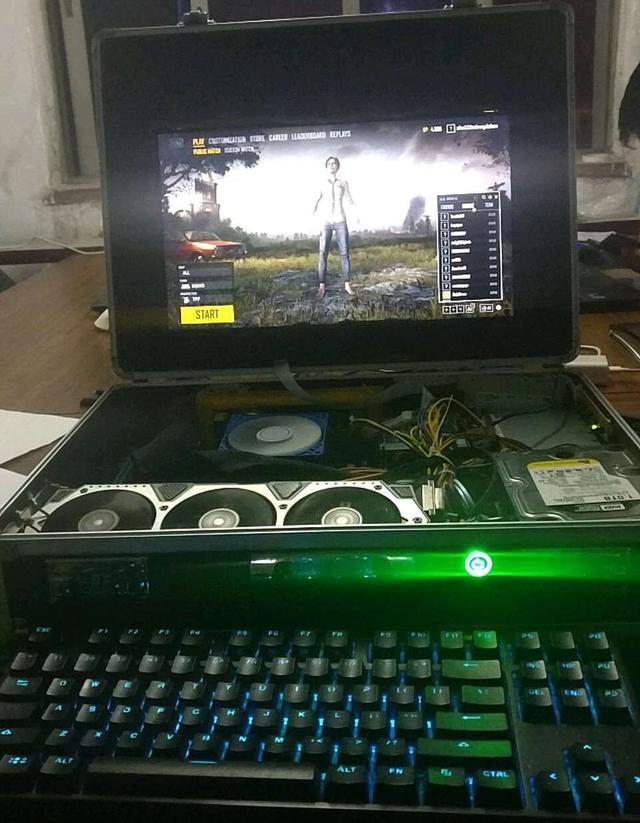 绝地求生吃鸡手提电脑里的普通型2b型还有价值10w的土豪型