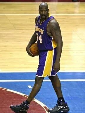 为什么nba球员那么健壮小腿却非常细