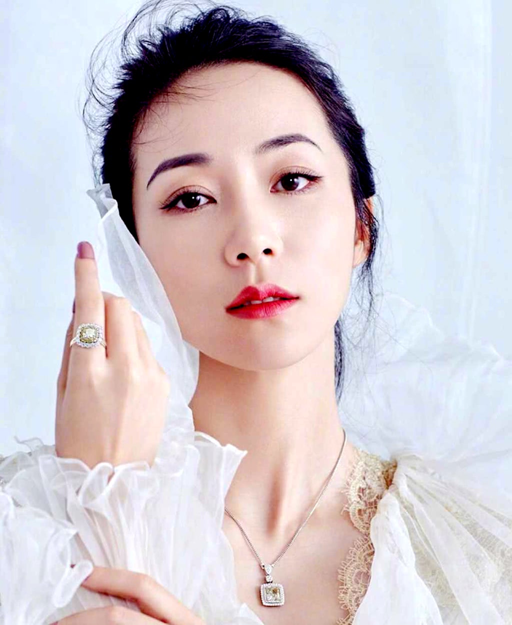 韩雪的拍照姿势,第一张清新典雅,看到最后一张我心动了