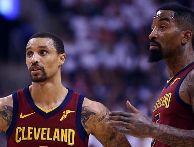 姆斯和勇士三叉戟,都无法左右比赛胜负,但JR却