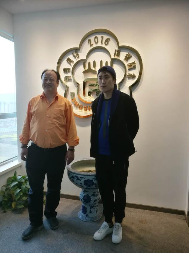 吴云飞应荣氏投资集团控股有限公司总裁荣伟邀请无锡学习参观