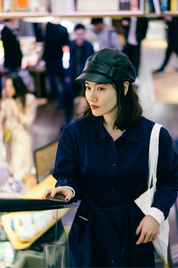 邢宇菲东京街拍曝光游走街头的文艺范儿