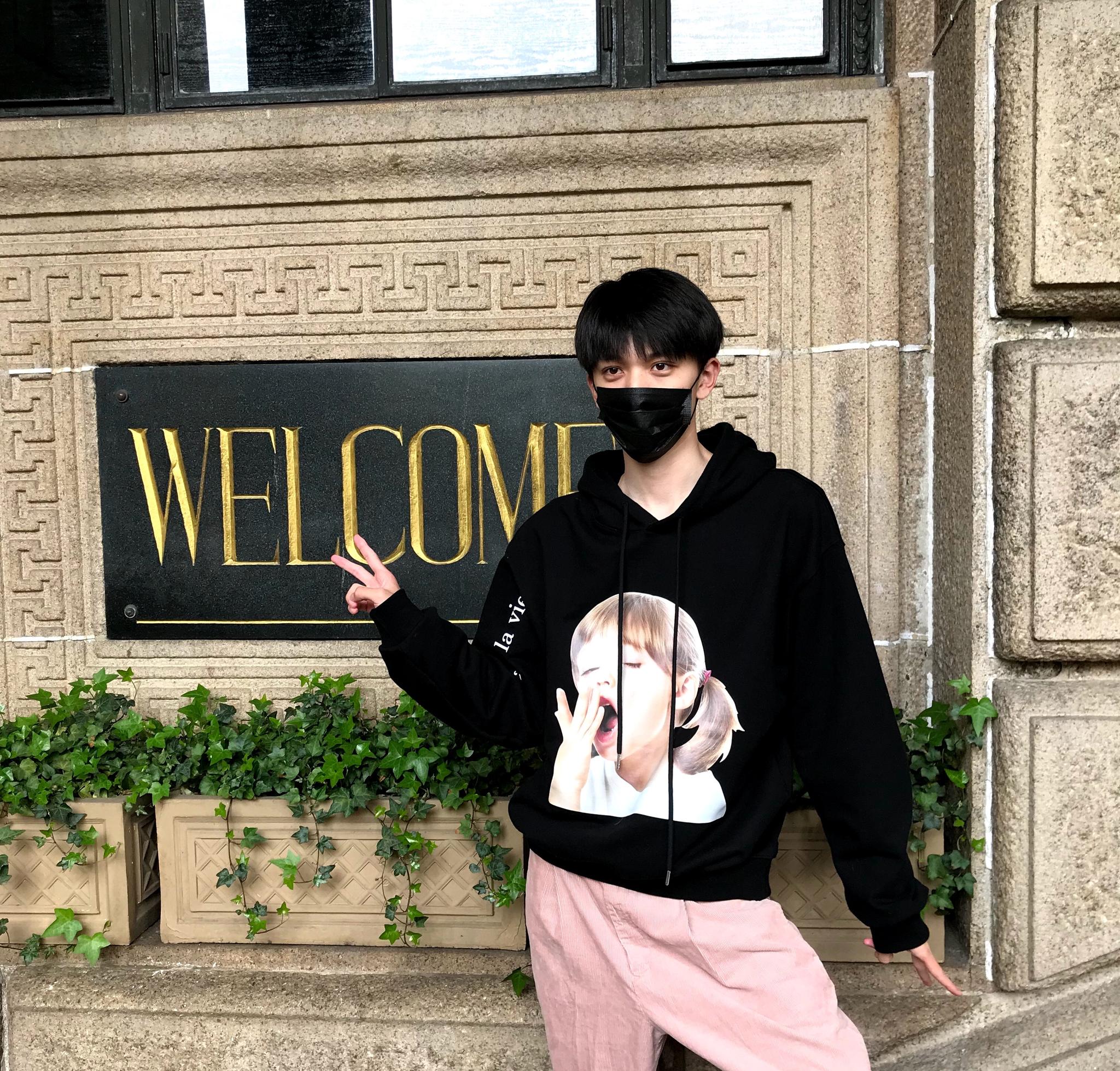 赵英博 论一位戏精本精的日常