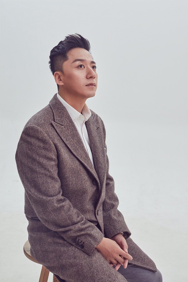 作为实力舞台出身的歌手张磊,一度用自己沉静温暖的嗓音让无数观众