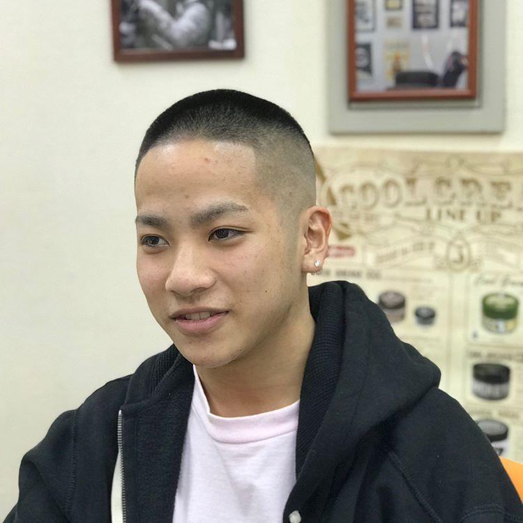 男生小平头发型剪的好照样也很帅