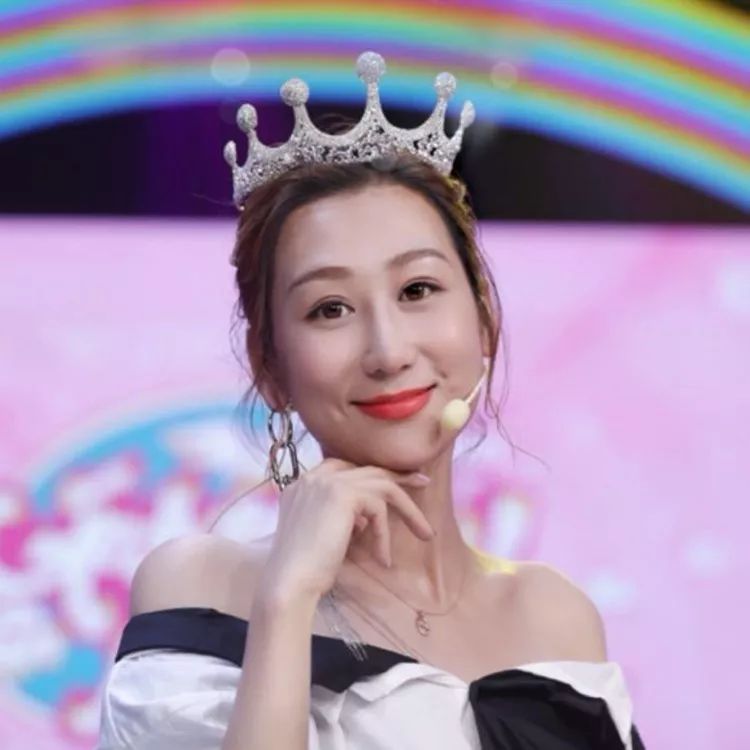 5年剖4胎,零下10度穿比基尼,这样的蒋丽莎真迷人