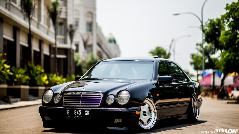 不是每个人都懂的情怀1996奔驰e320w210改装案例