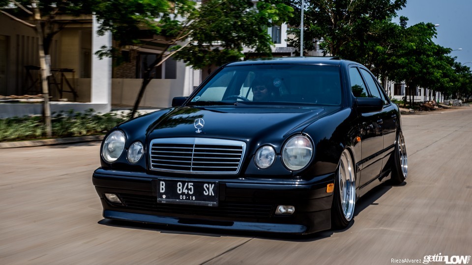 不是每个人都懂的情怀1996奔驰e320w210改装案例