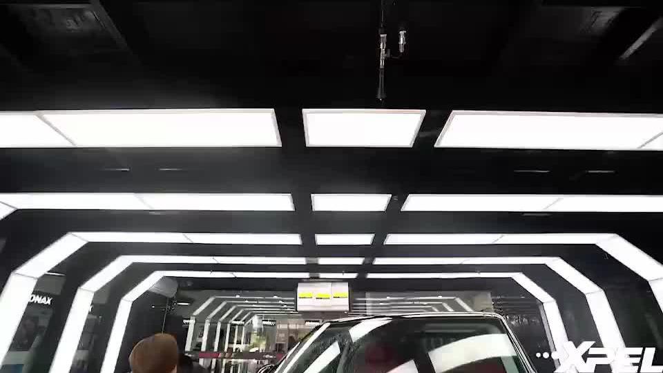 新买的车子有划痕4S店称没修过是新车鉴定出