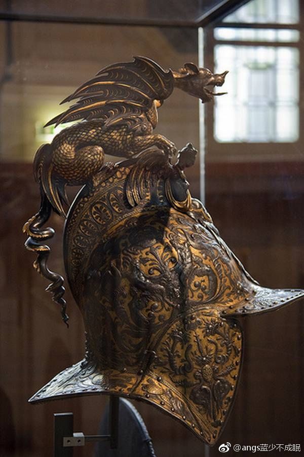 中世纪铠甲之美,无处不在的装饰纹样并非为了展现浮夸技术