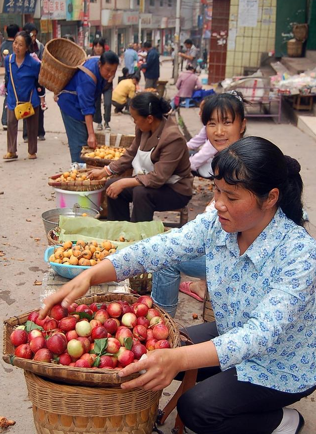 六年前的四川农村赶集照片网友说满满的家乡味道怀念赶集时