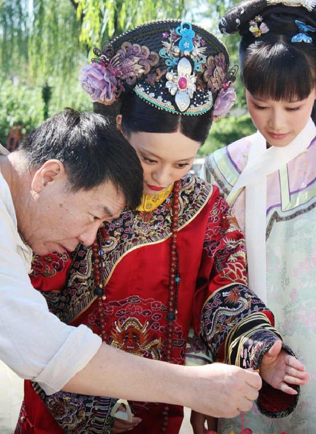 翻开8年前甄嬛传开机照片 当年被群嘲 时间却证明它的经典性