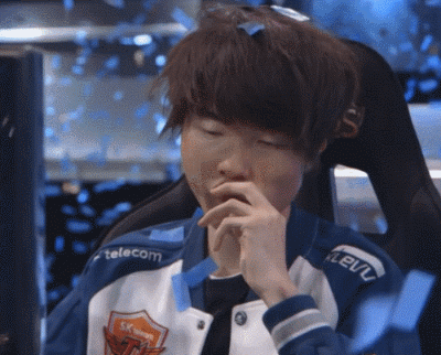 faker又一次因为skt痛哭,直言找不到前方的路越走越黑了