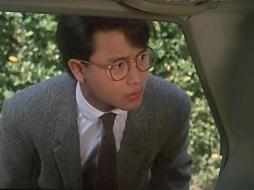 她与张国荣无缘分,独养2岁智商的18岁儿子,现孩儿父亲将她告了