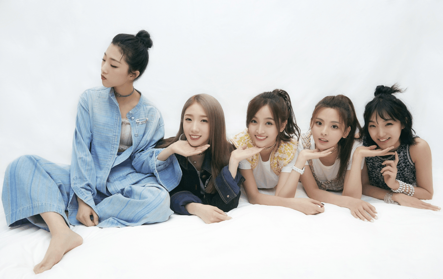 《创造101》杨超越唱功惹争议,粉丝称节目组打压杨超越不给她修音