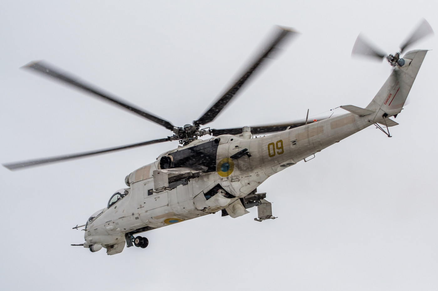 苏联俄罗斯武装直升机的先驱者米24型雌鹿武装直升机