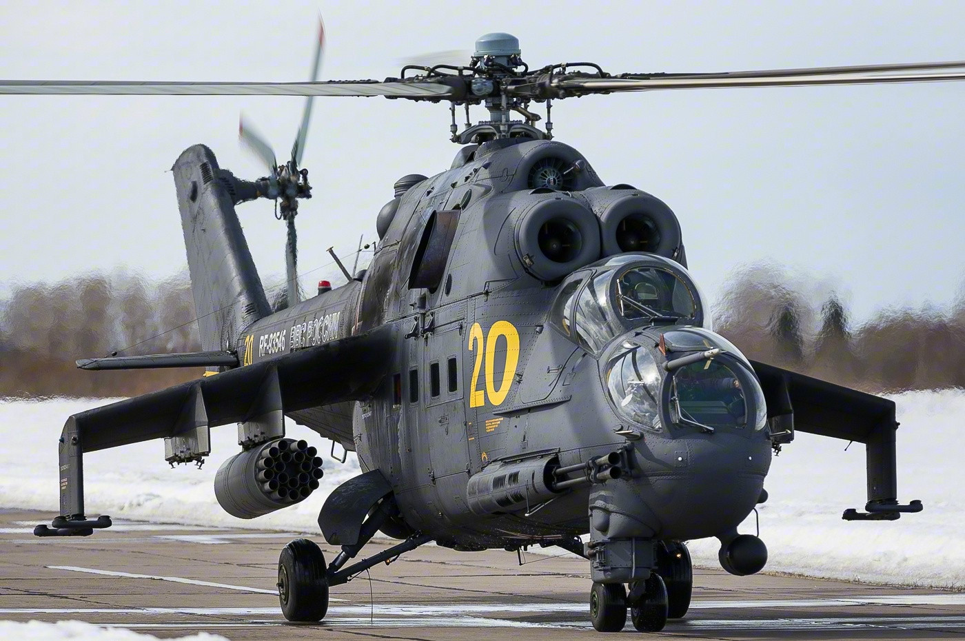 苏联俄罗斯武装直升机的先驱者米24型雌鹿武装直升机