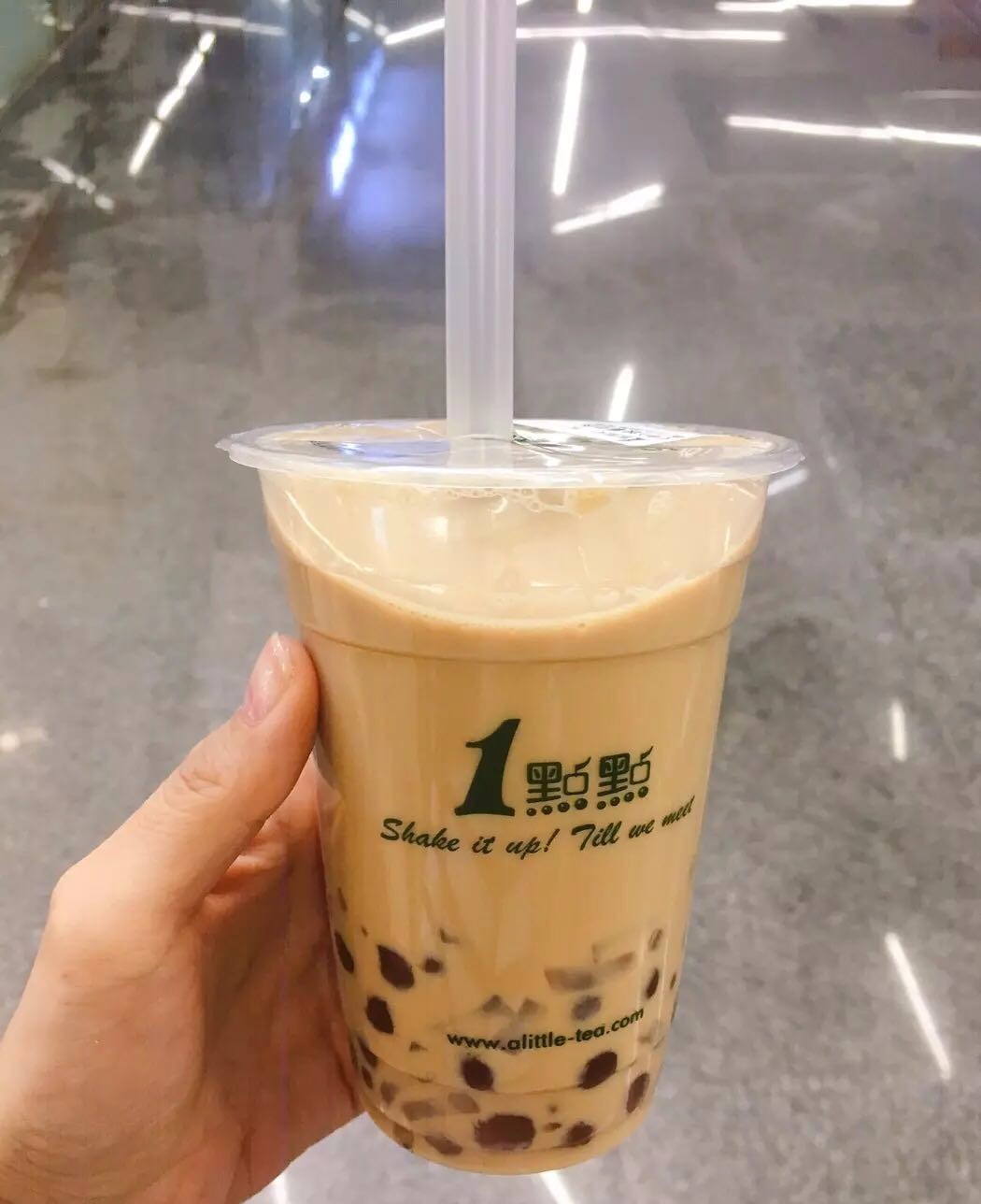 一点点奶茶加盟条件,一点点加盟适合新手创业吗?