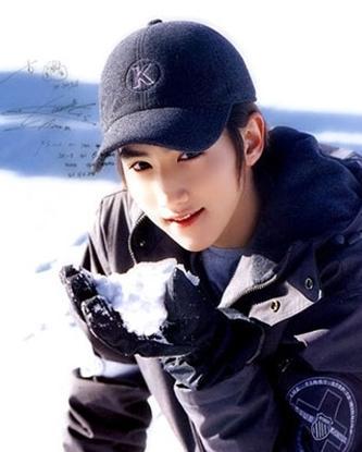 组合,主要成员有禹然皙,金泰亨,吴钟赫,金相赫,河贤坤,刘昊奭,卢敏赫