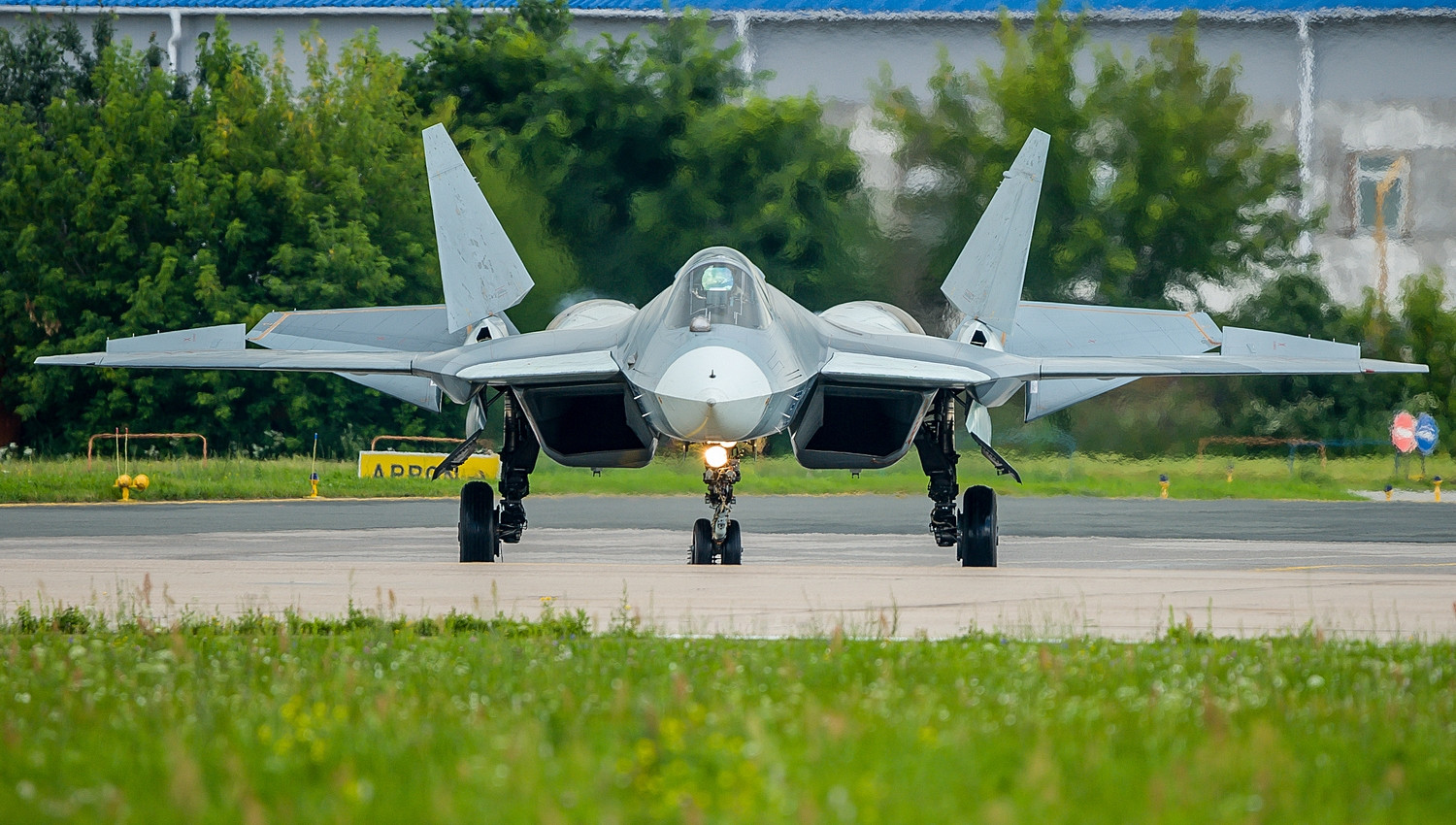 俄罗斯空军的刚需俄航空企业尽全力研制的苏57隐身战斗机