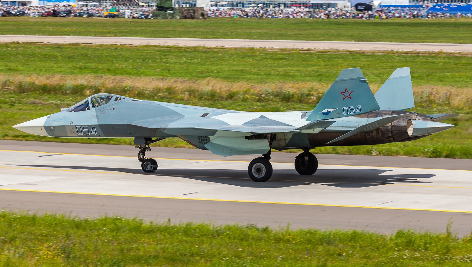 俄罗斯空军的刚需俄航空企业尽全力研制的苏57隐身战斗机