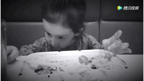 六加六等于四多妹用手指算数童言无忌萌翻