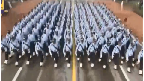 观看中国阅兵式!这次外国网友彻底折服,印度评