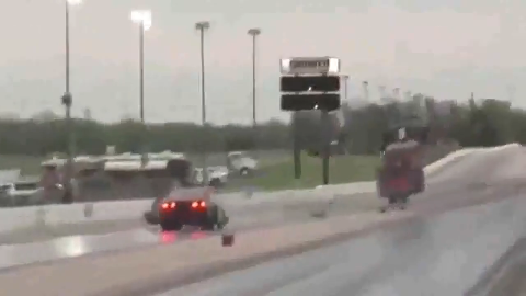 《全职猎人》尤匹把修特纳克尔视作蚂蚁一般真